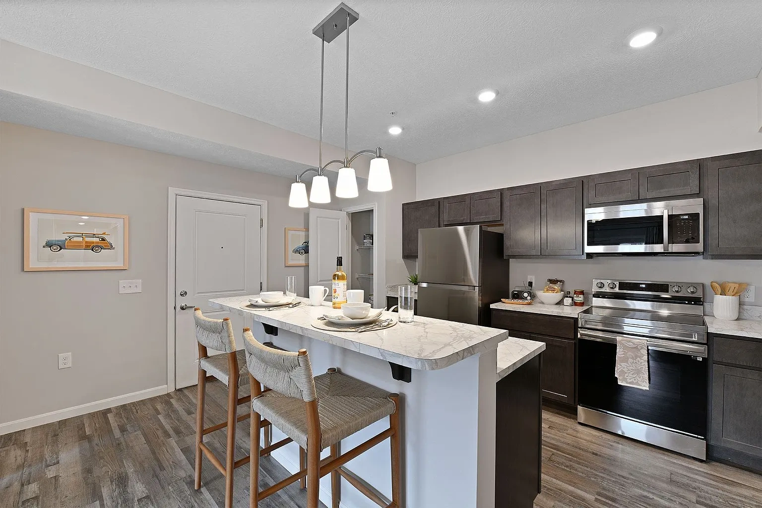 Thornton Hall – photo 1