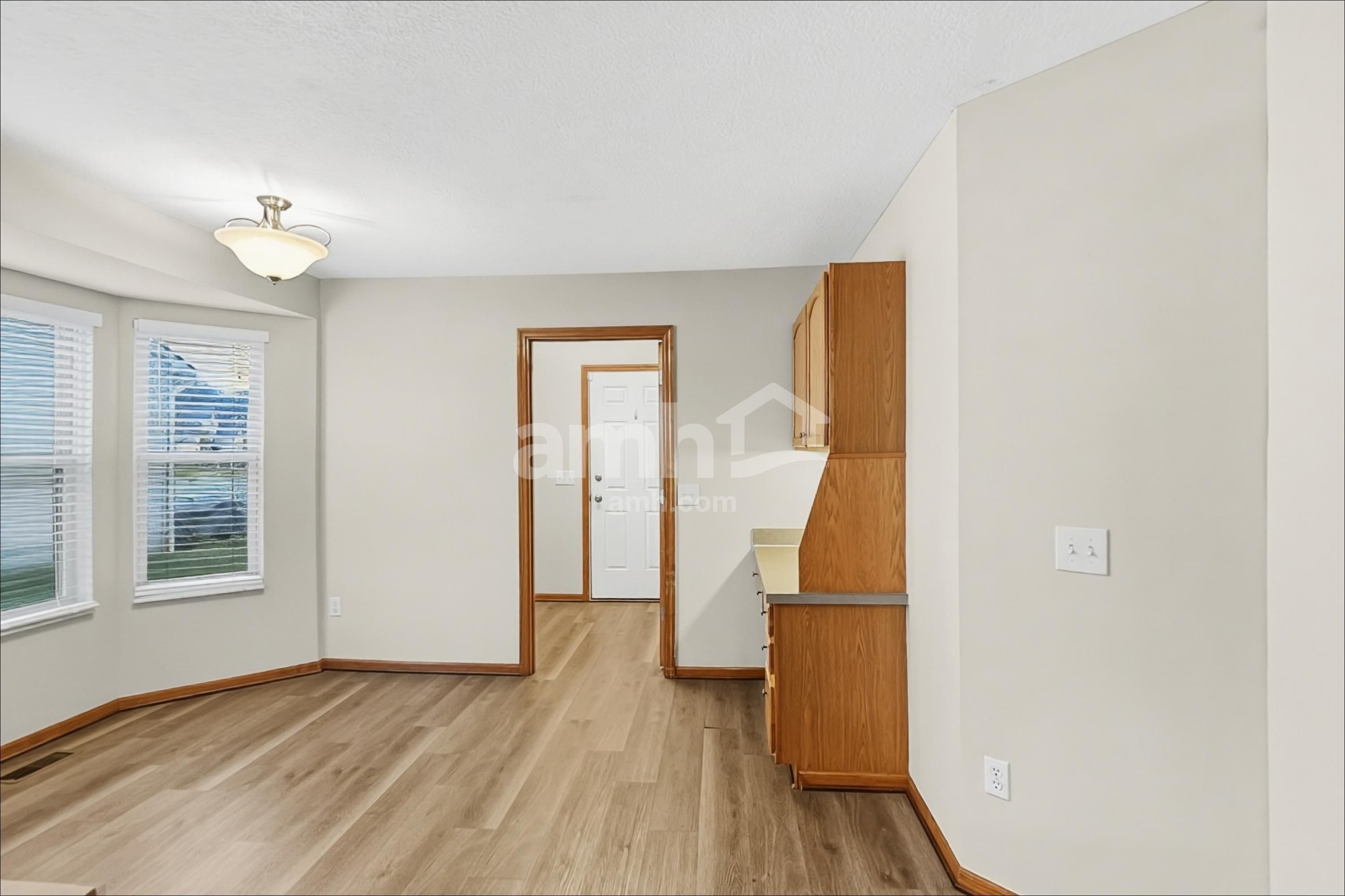1197 Mastell Dr – photo 5