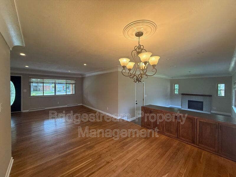 2708 Ater Dr – photo 3