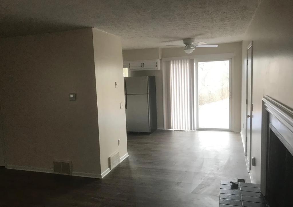 830 Colony Ct – photo 3