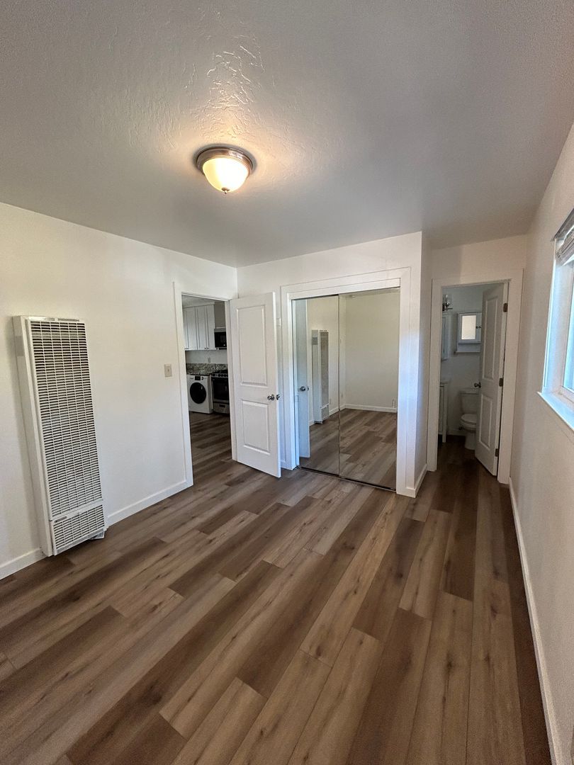 2535 Elwood Ave unit 5B – photo 5