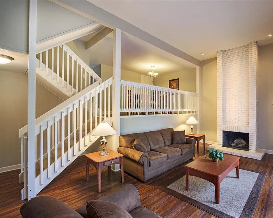 Nineteen North Apartments and Townhomes – photo 5