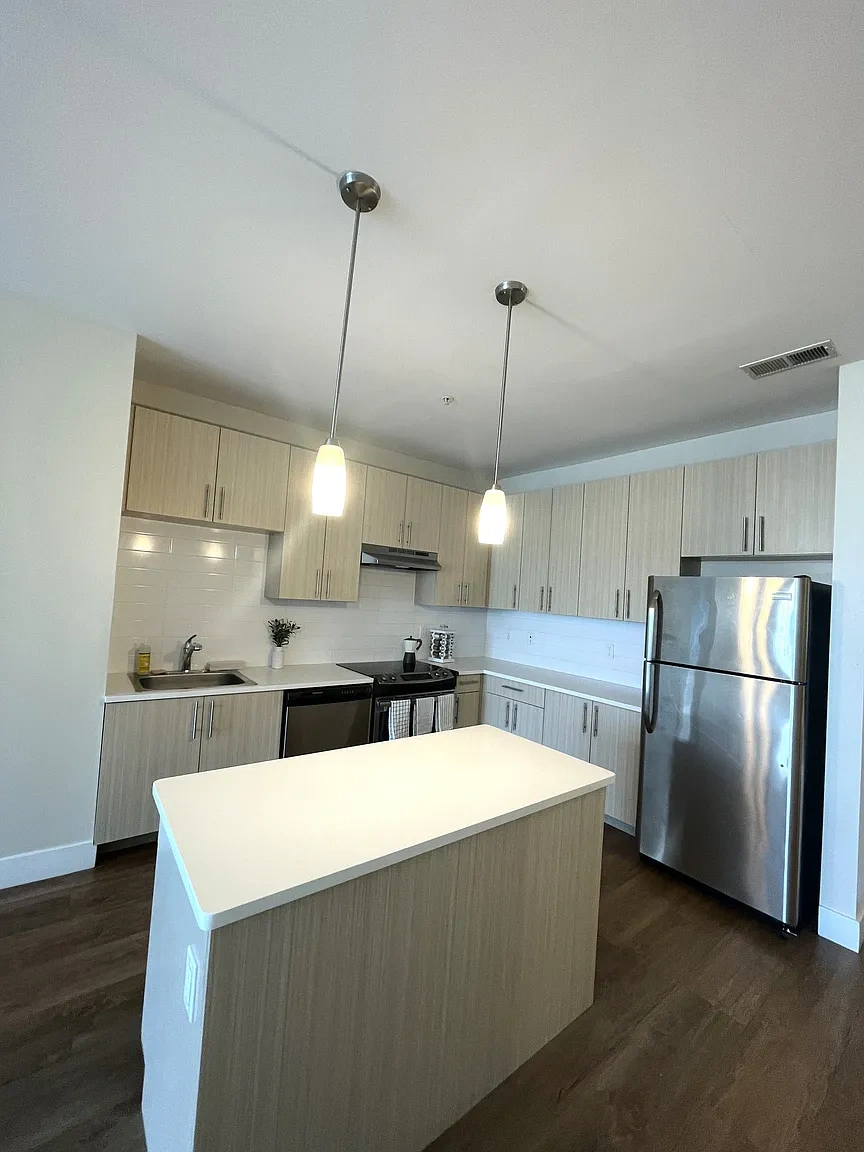 Bedford Hall Apartments – photo 1