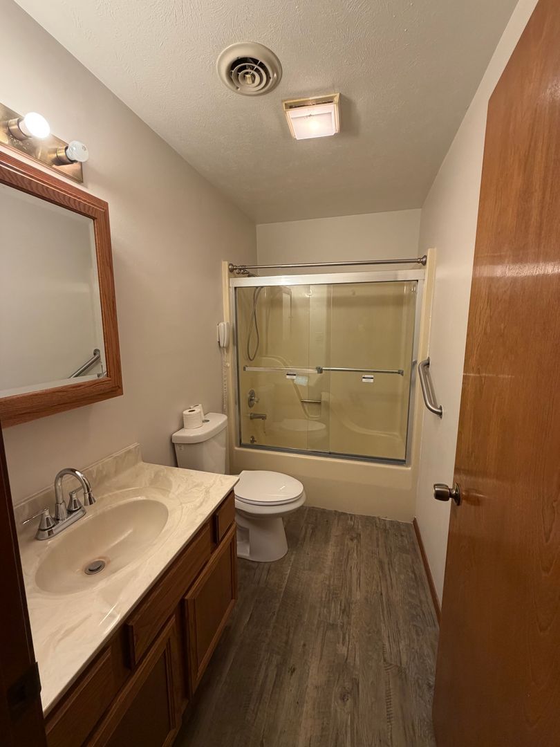 2110 Illinois Ave unit 2110 Illinois Ave – photo 3