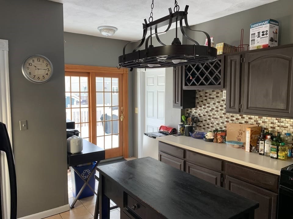 77 Sheridan Ave – photo 1