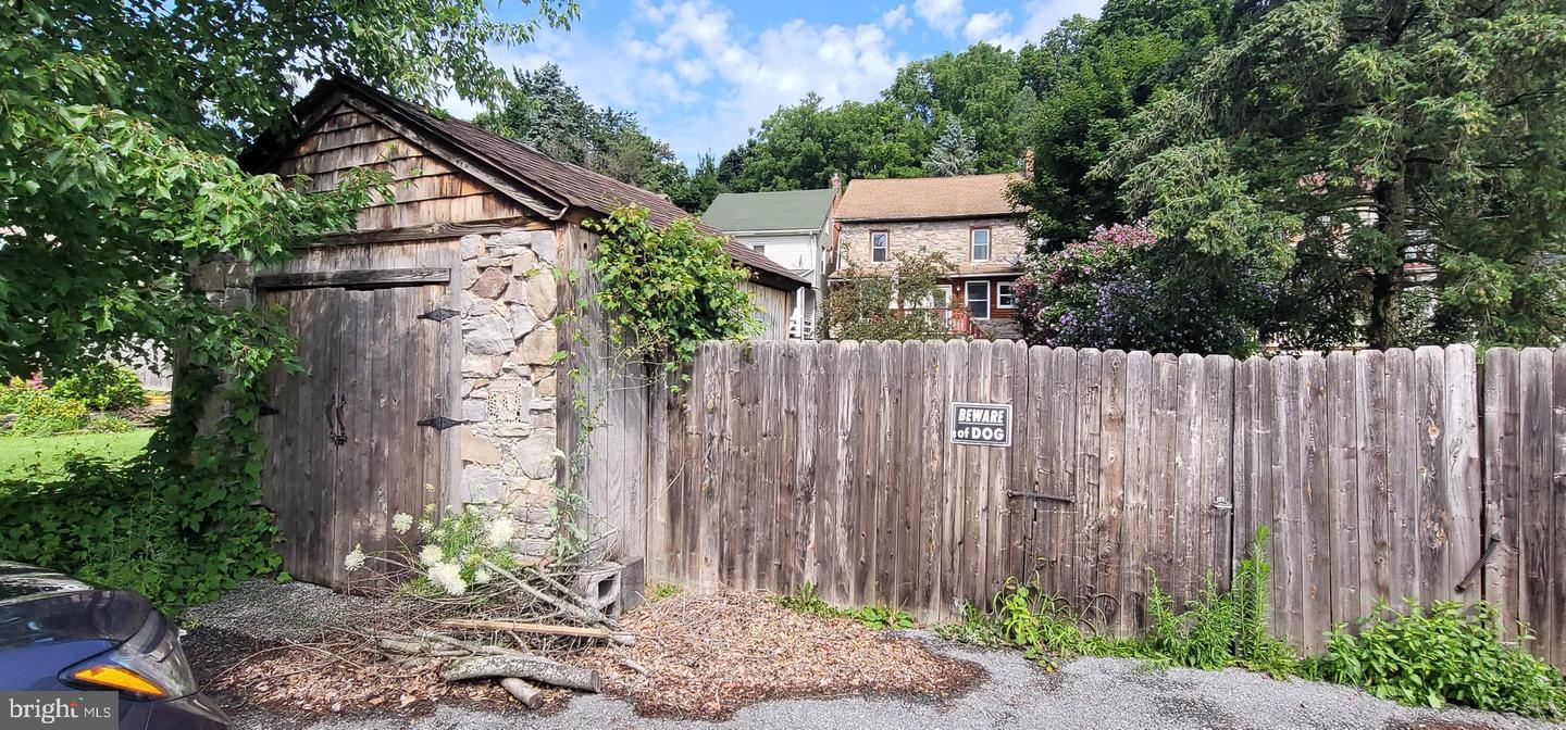 42 E Wyomissing Ave – photo 4