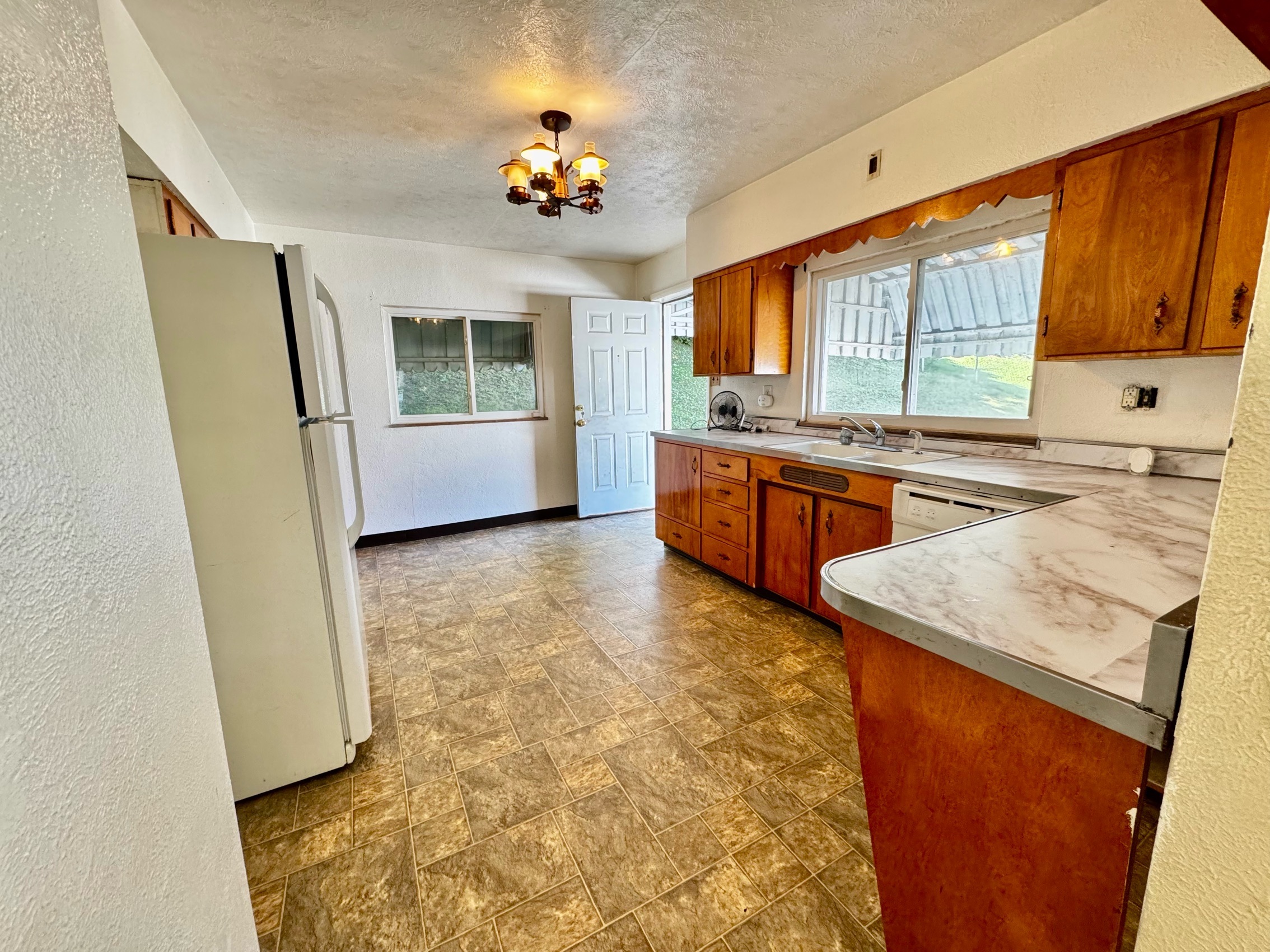 1279 26th St – photo 5