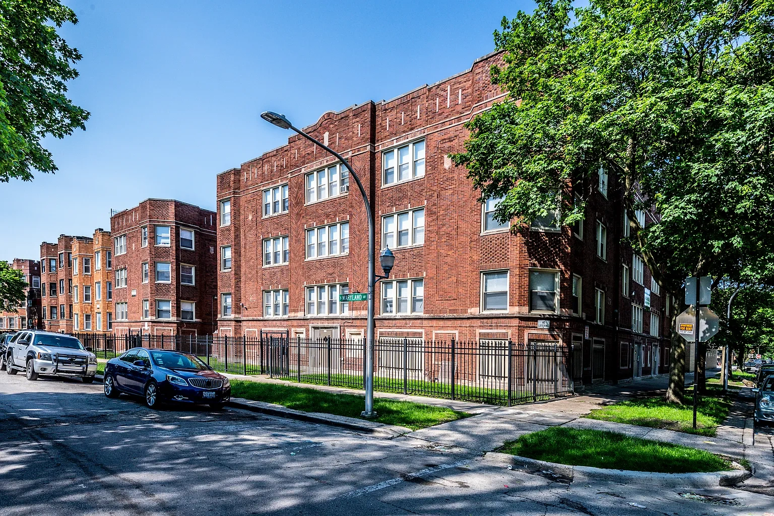 8000 S Maryland – photo 2
