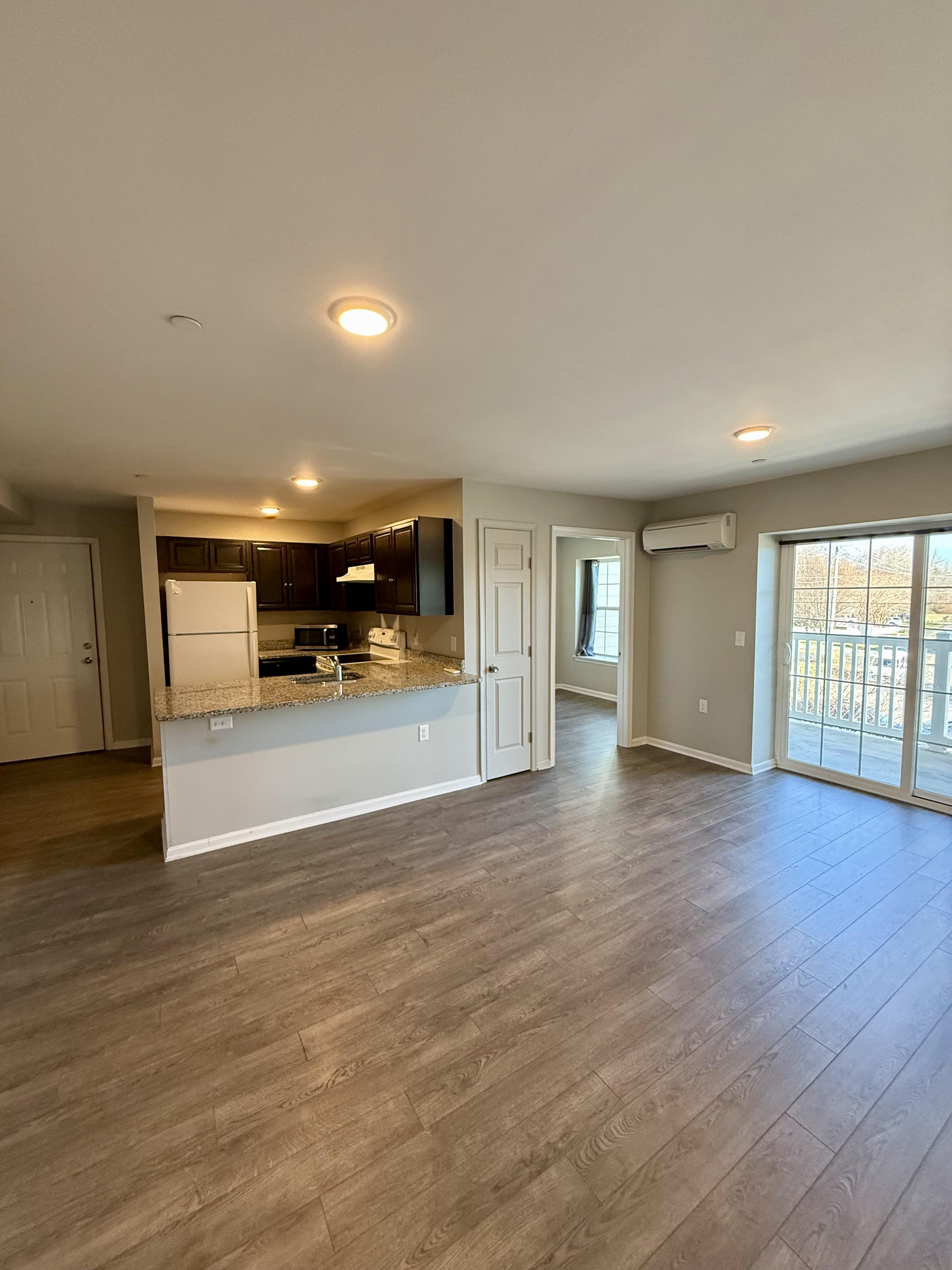 460 Main St unit 1000 B – photo 1