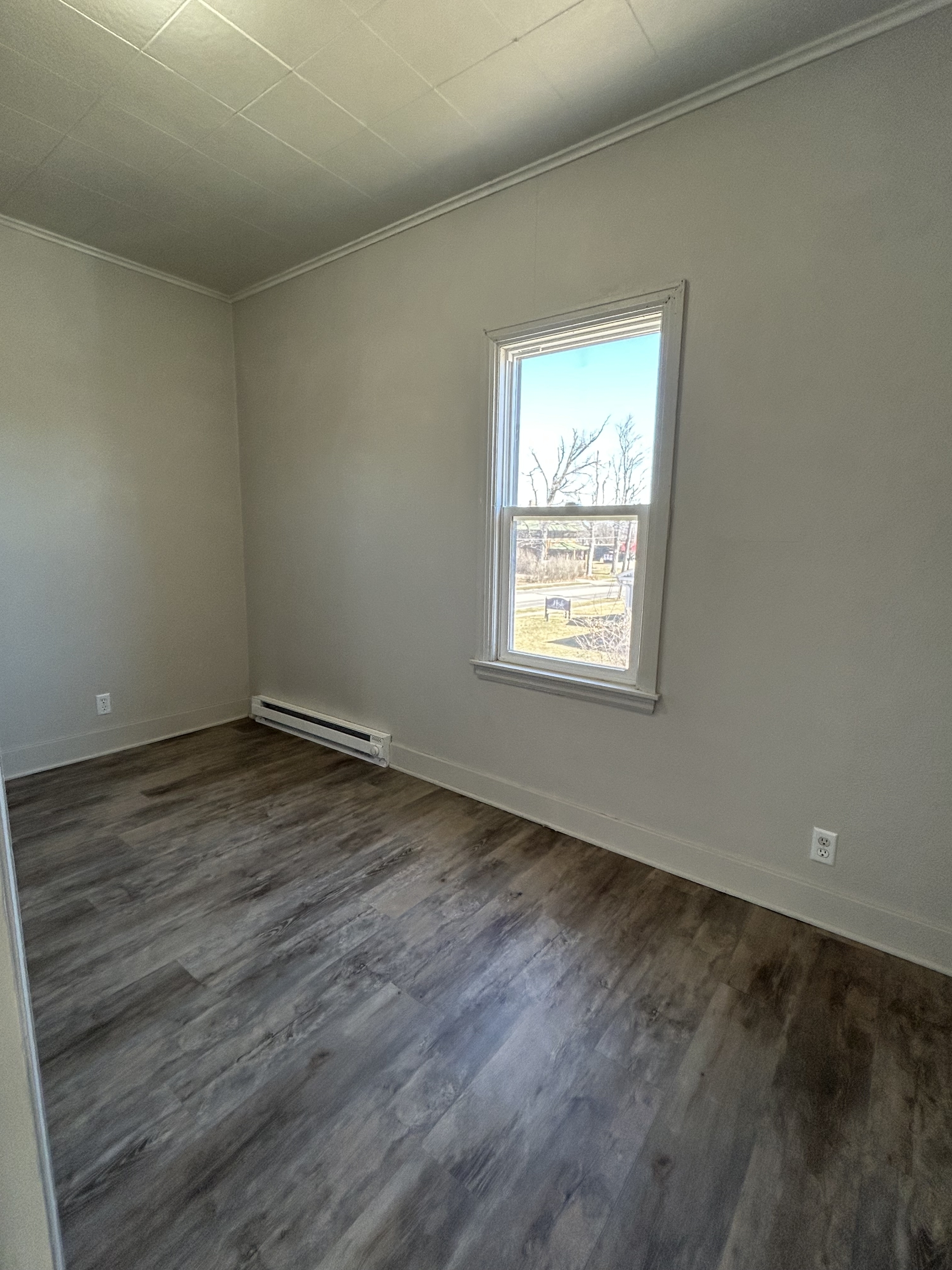 527 1st Ave E unit 5 – photo 5