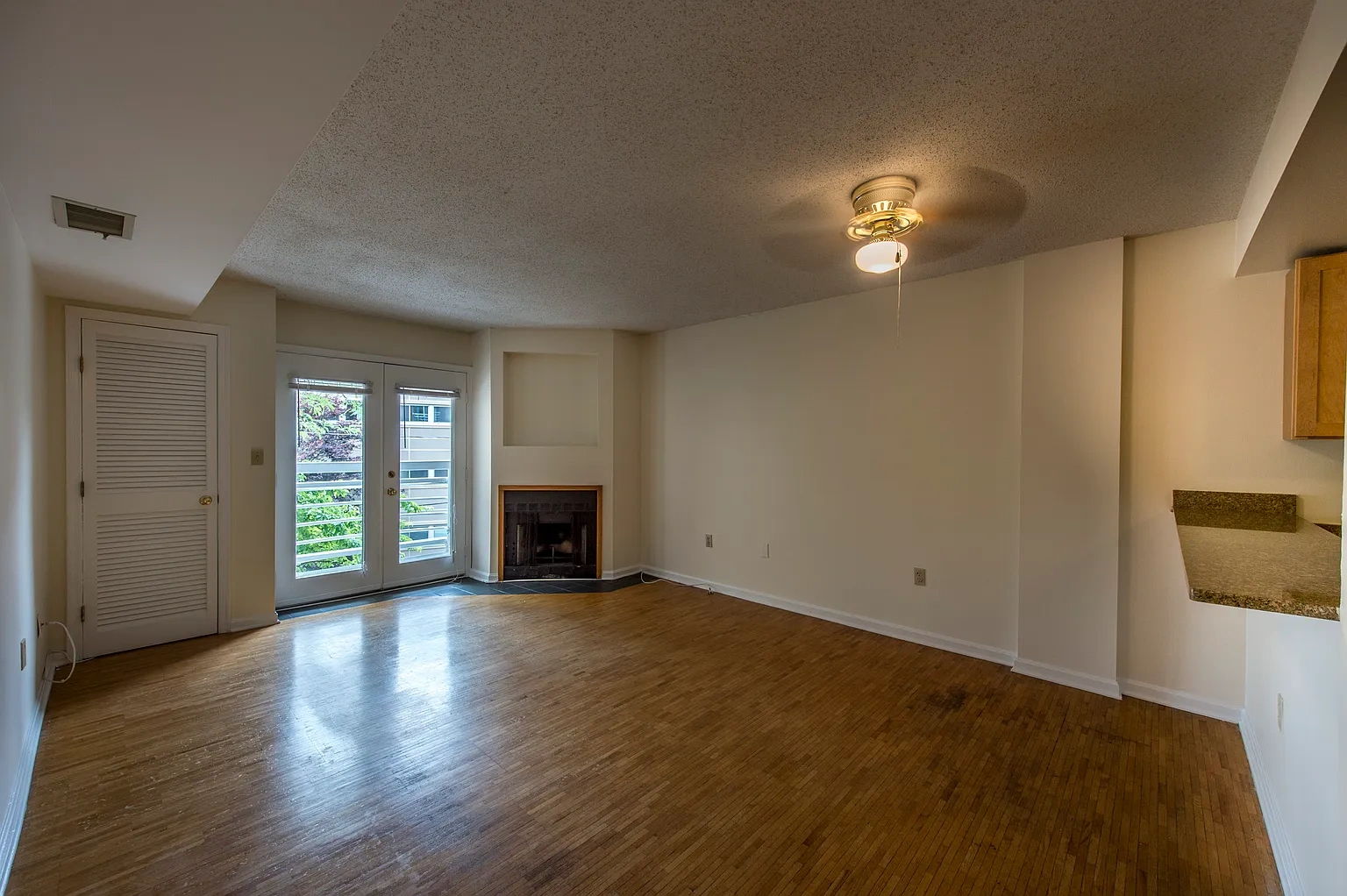 Davenport Apartments – photo 5