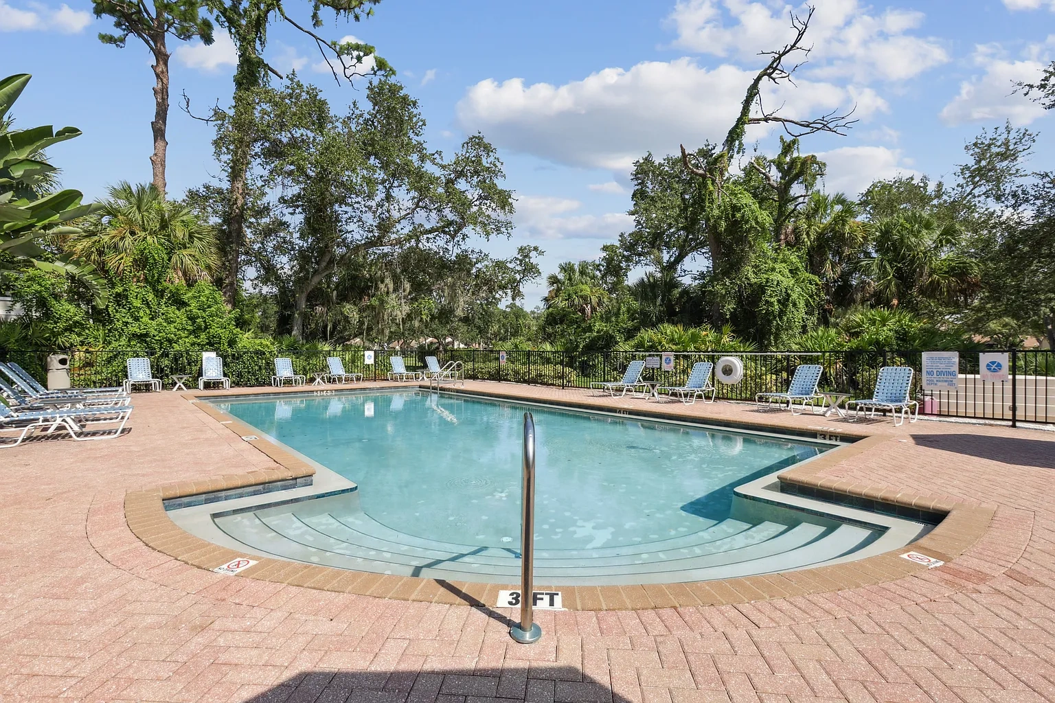 Grande Court Apartments at North Port – photo 2