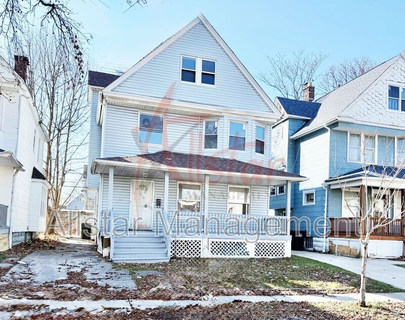 1374 E 94th St – photo 1