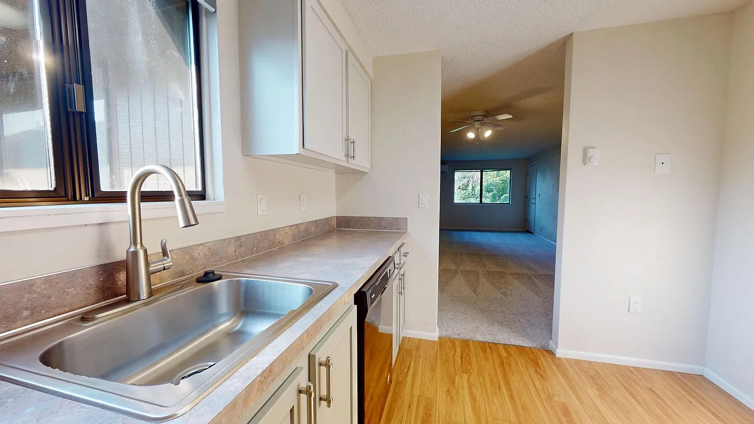 Kentfield Townhomes I & II – photo 3
