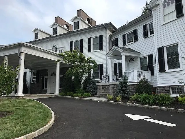 Fairfield Arnold Manor At West Islip – photo 3