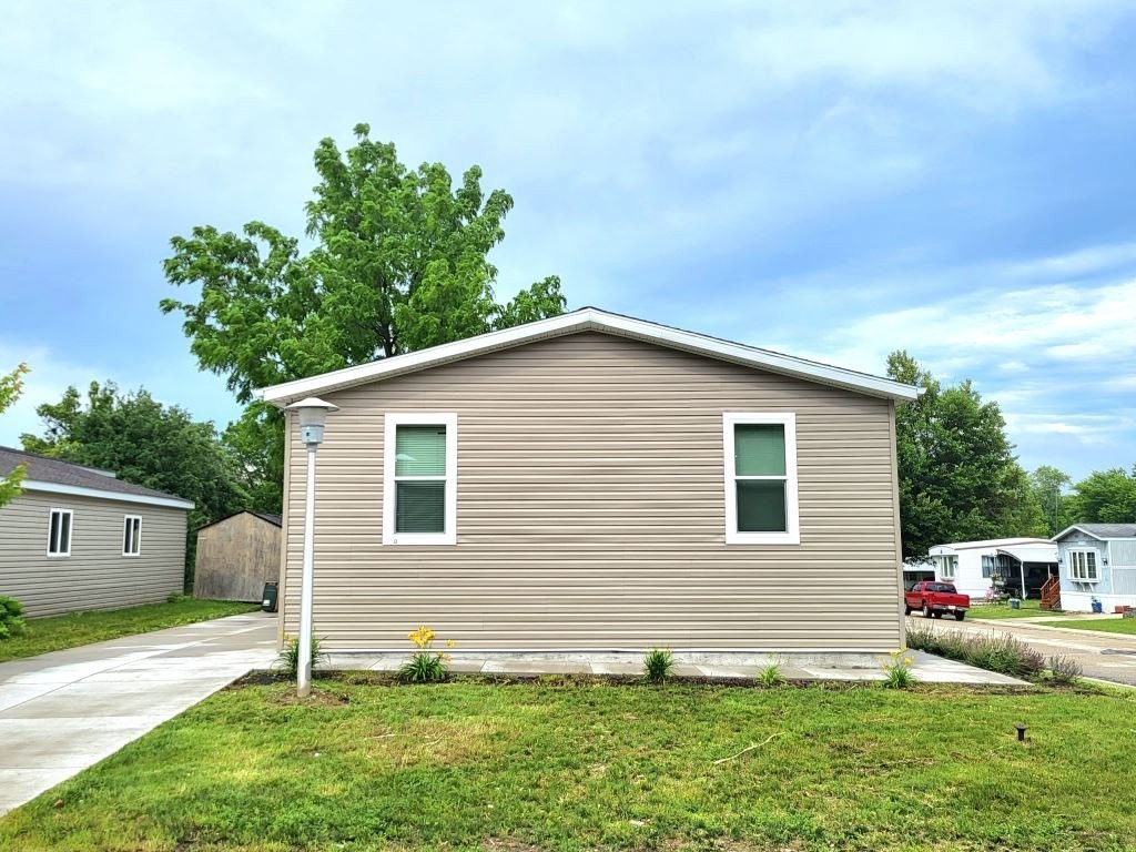 7801 88th Ave #10 – photo 5