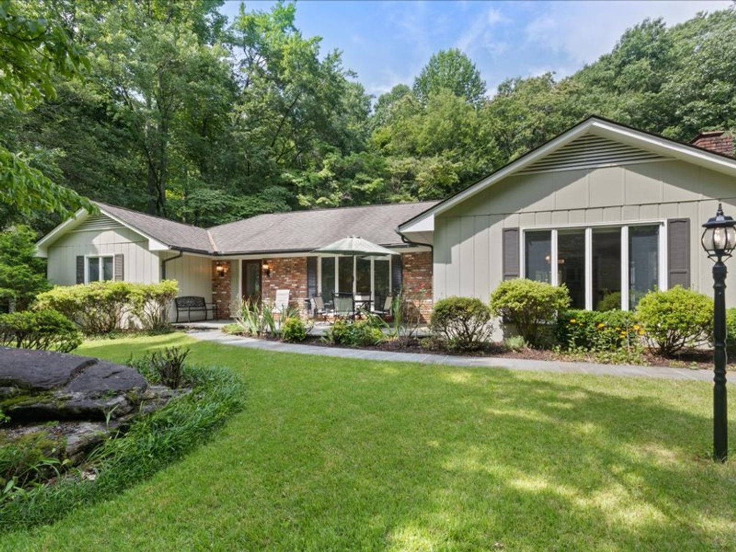 1050 Illahee Rd – photo 1