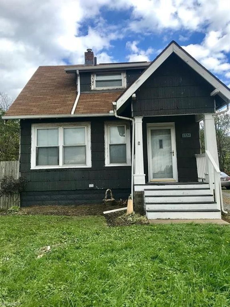 1724 Harmont Ave NE – photo 5