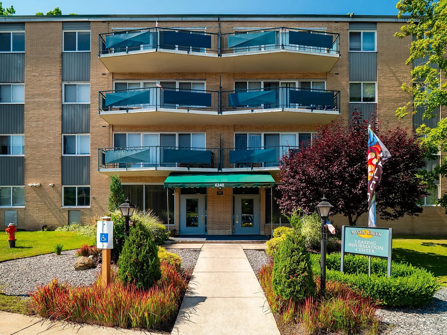 Mystic Creek Apartments – photo 3