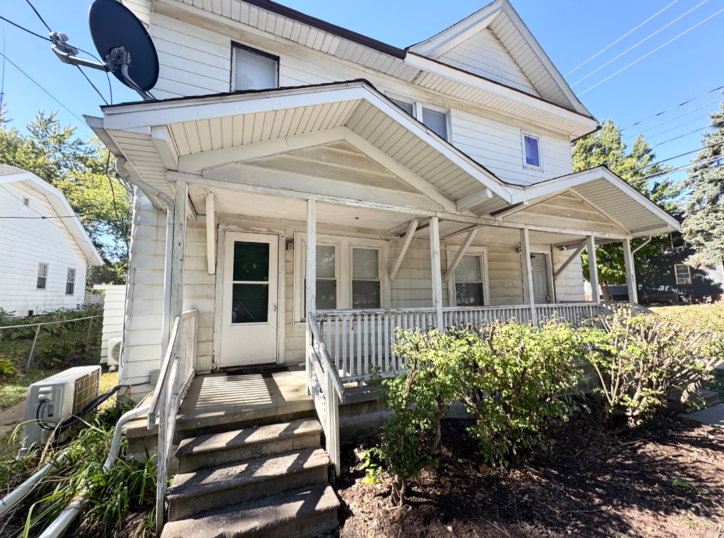 601 S Clayton St unit E – photo 1
