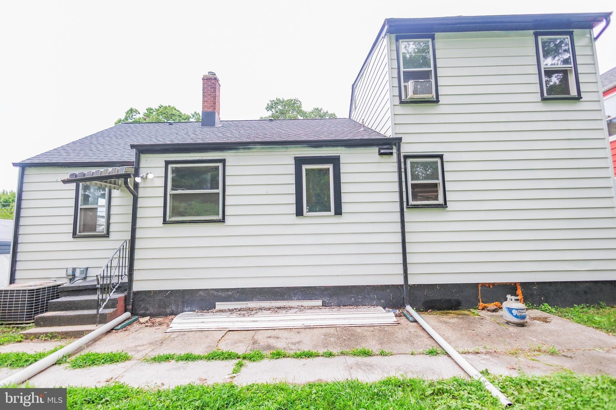 407 High St W – photo 2