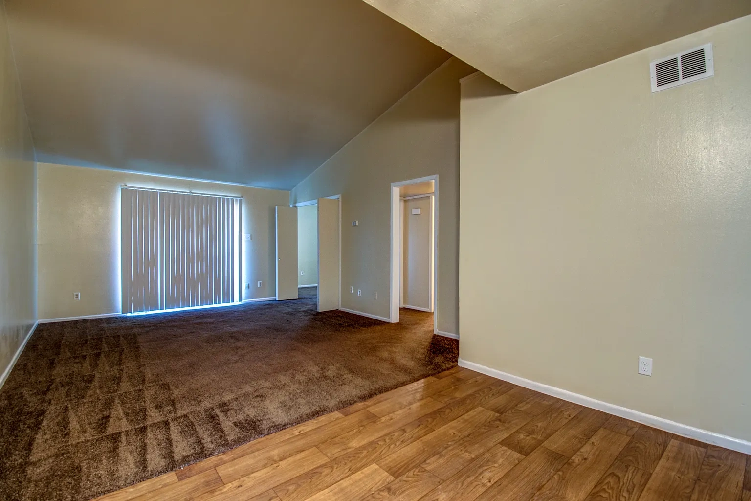 Bay Bluff Apartments – photo 3