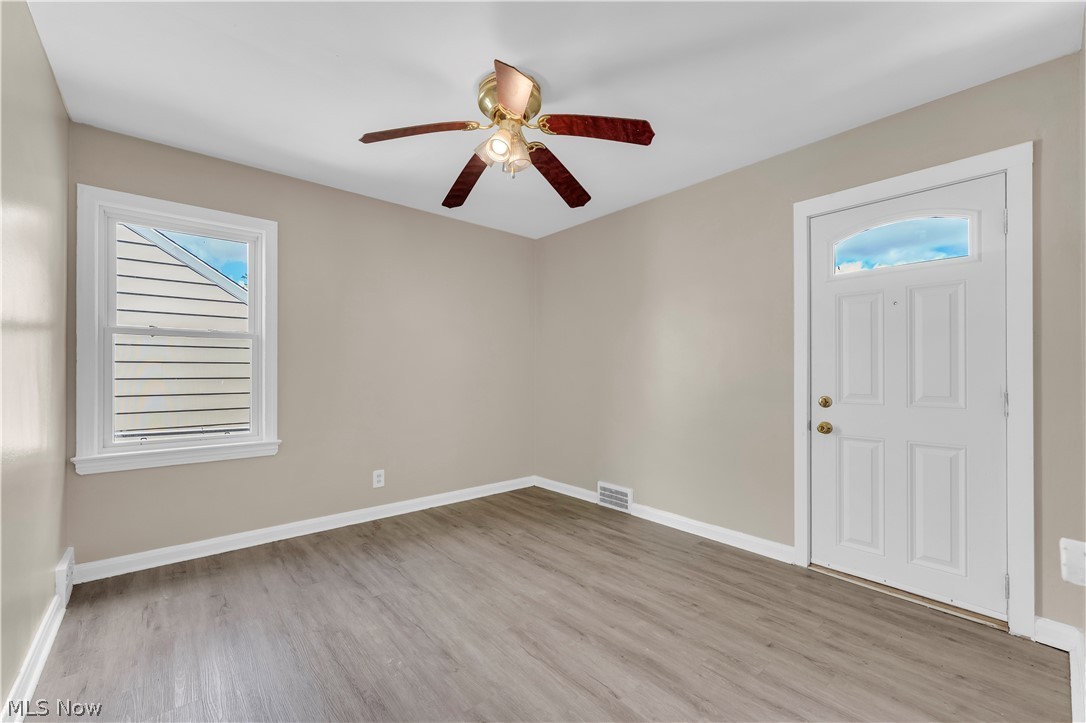 13613 Cedar Rd unit 2/UP – photo 3