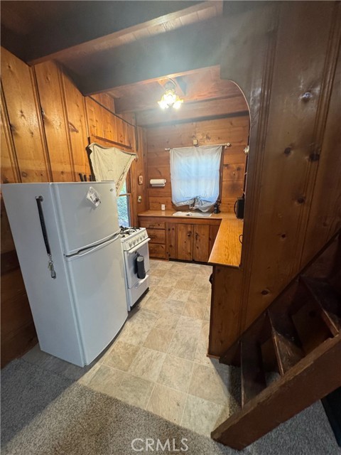 1029 Coulter Pine Rd – photo 5