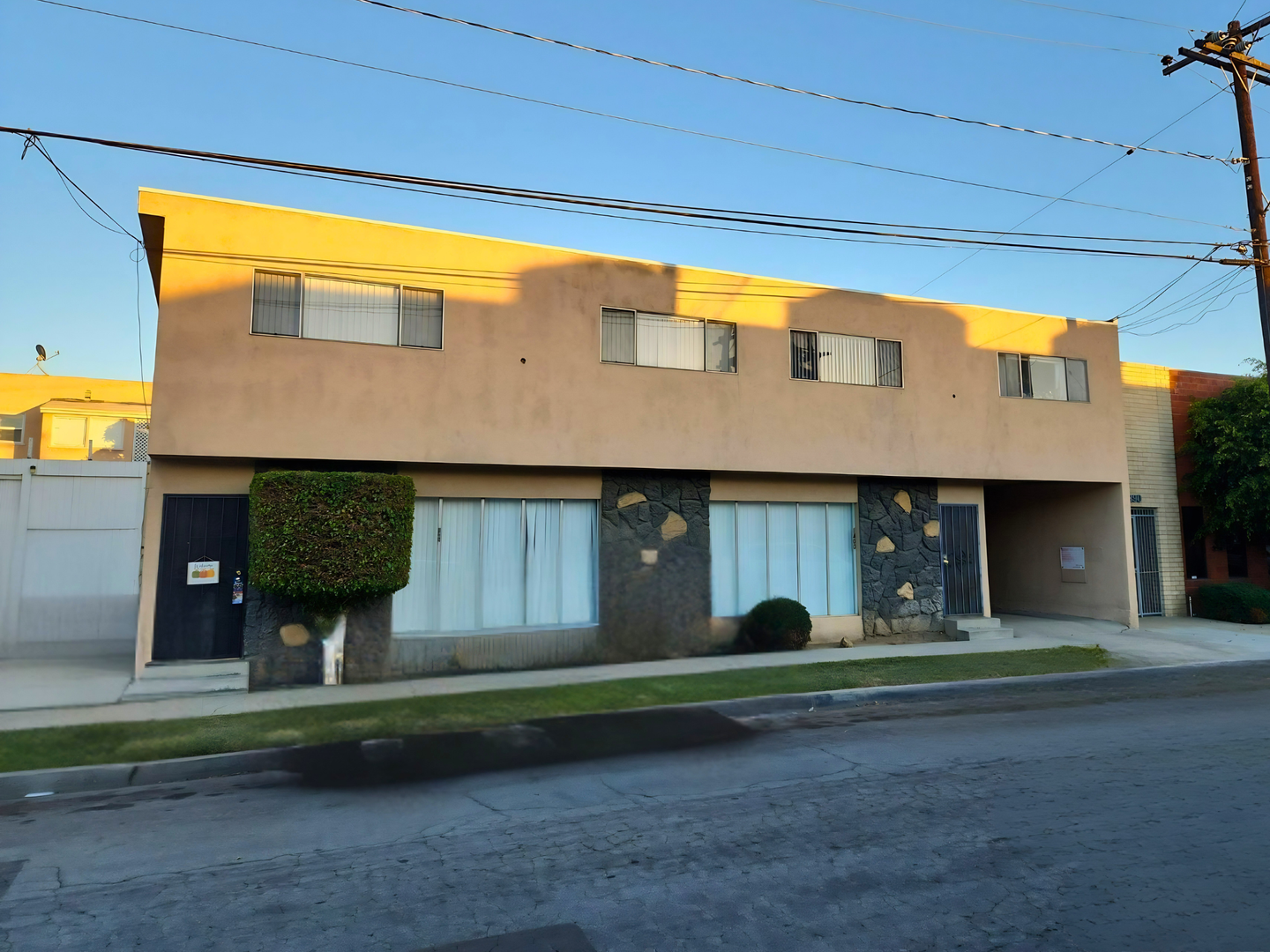 1400 Freeman Ave unit 1400 – photo 1
