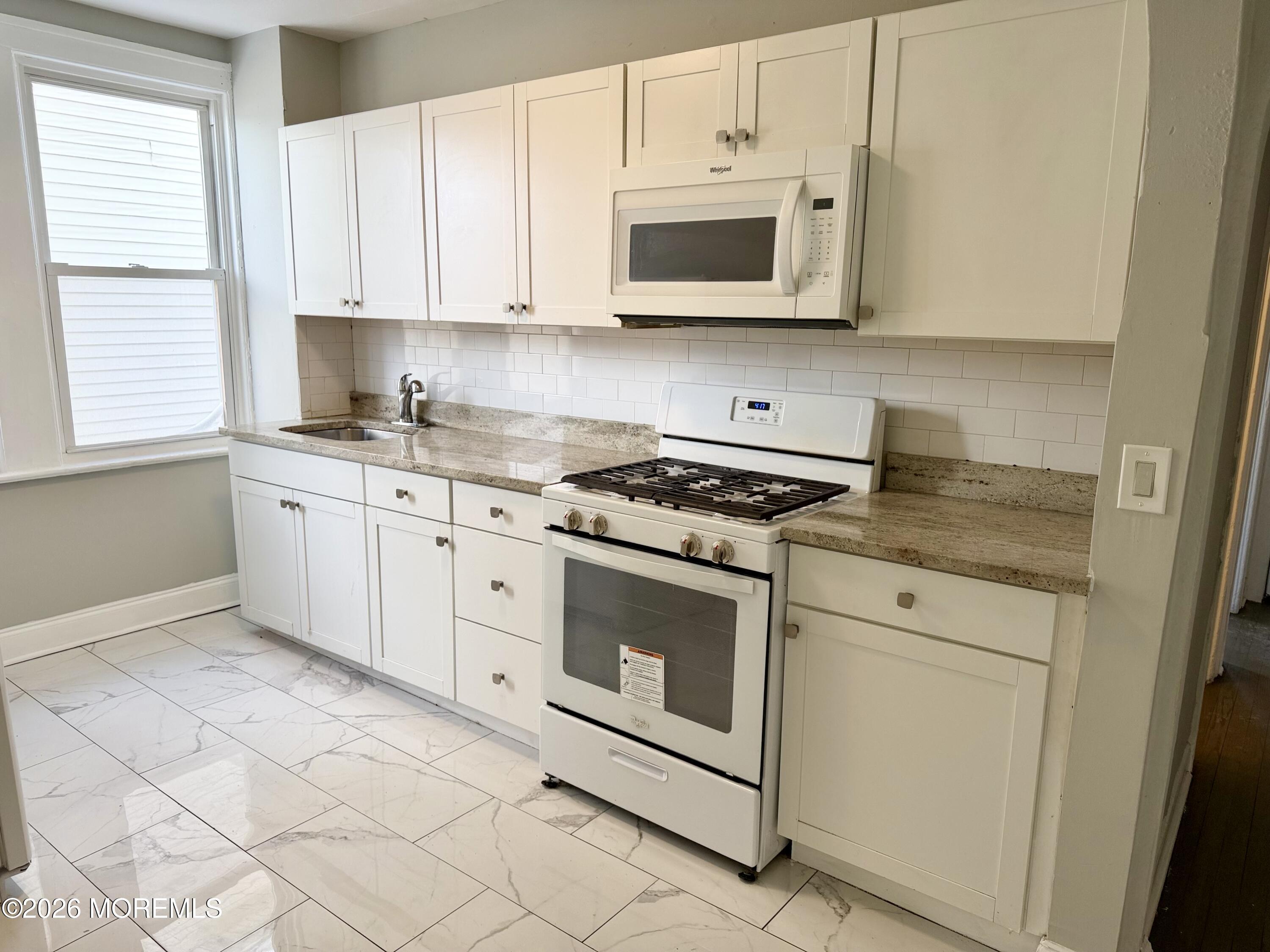37 2nd Ave unit 1 – photo 4