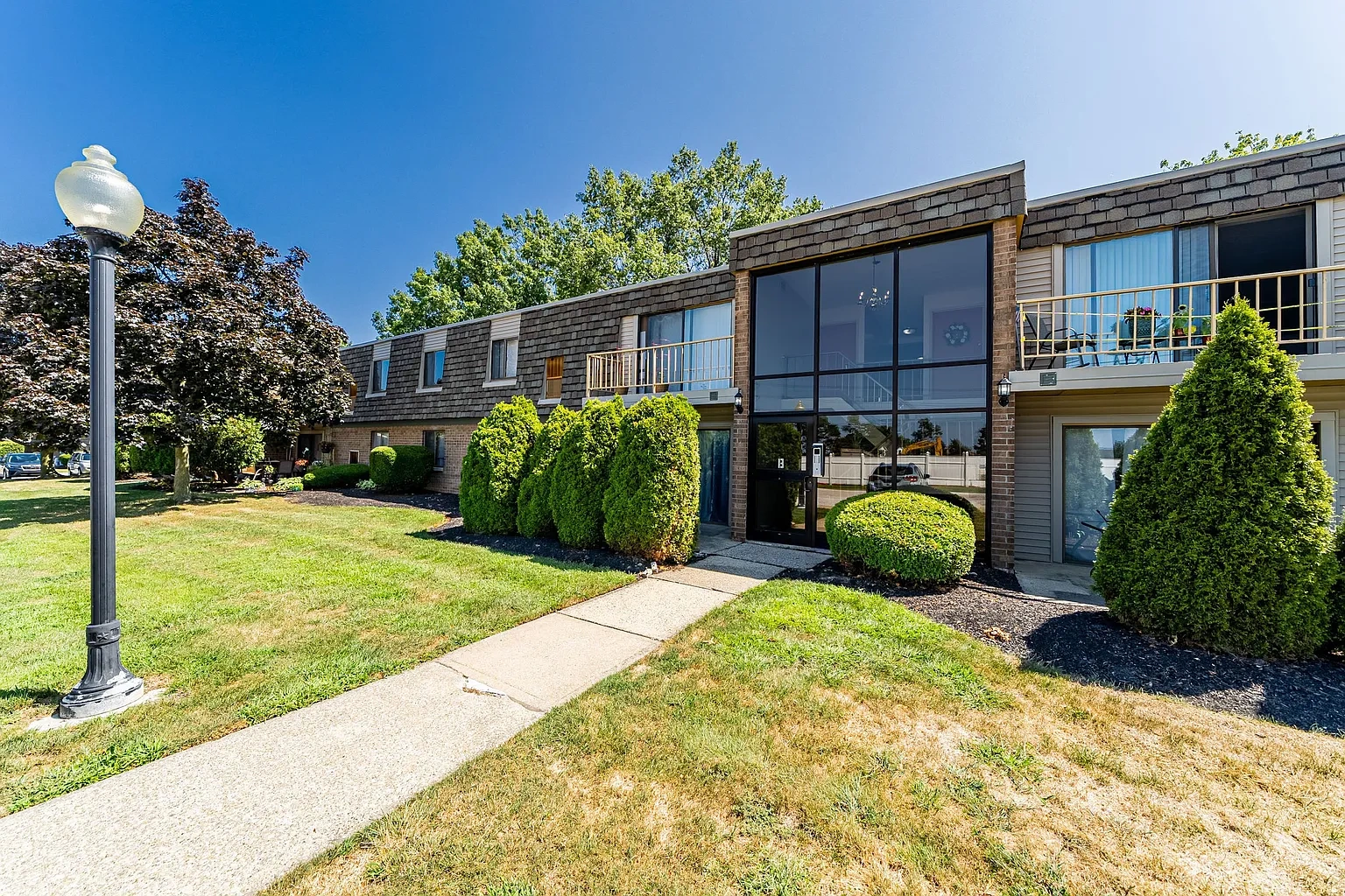 Trenton Place Apartments – photo 2