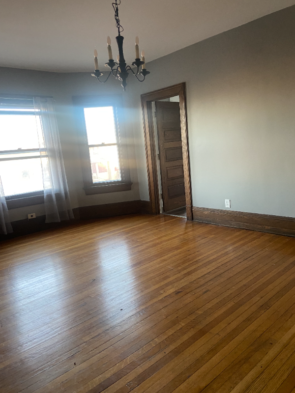 283 Park Ave W unit 3 – photo 2