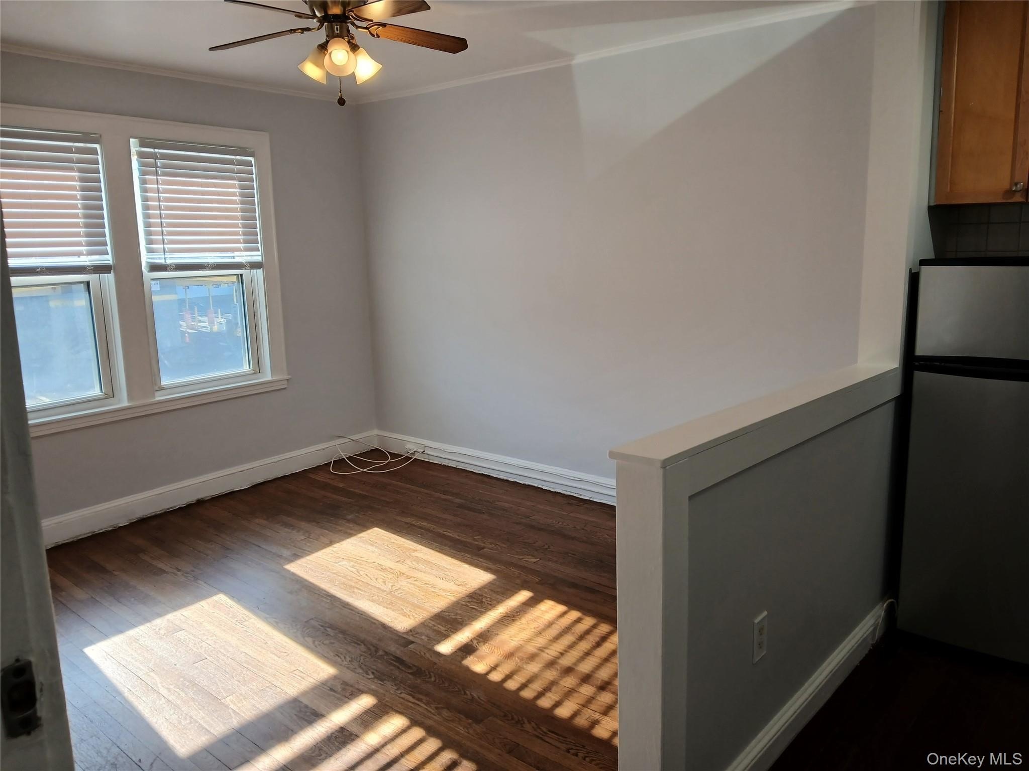 666 Willis Ave – photo 2