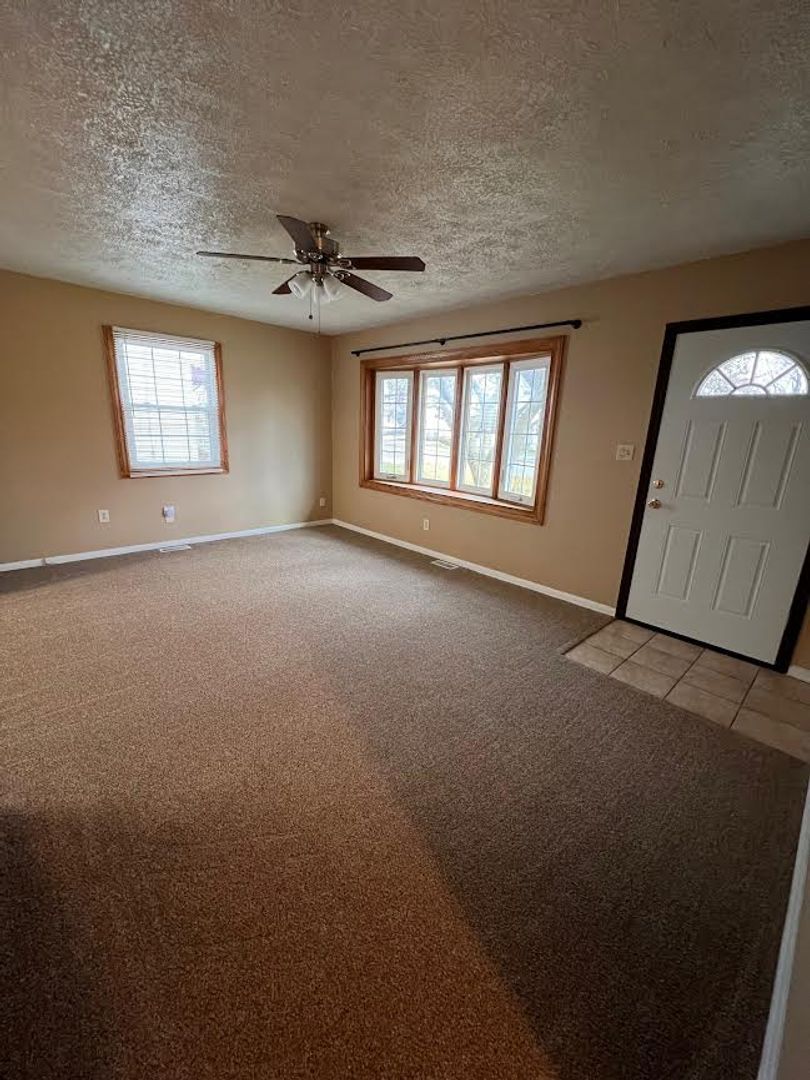 306 E Liberty St – photo 5