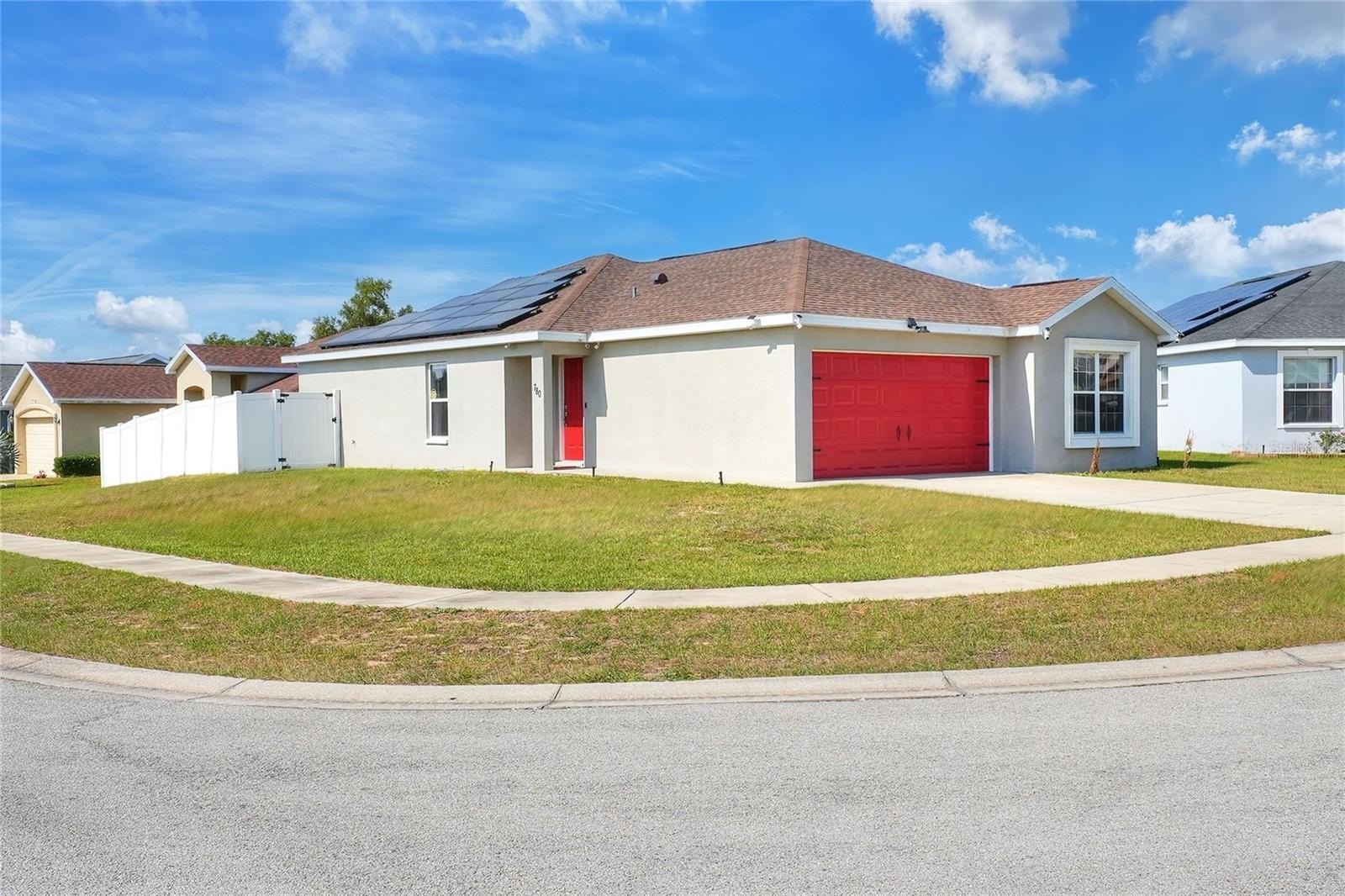 780 Overlook Grove Dr – photo 2