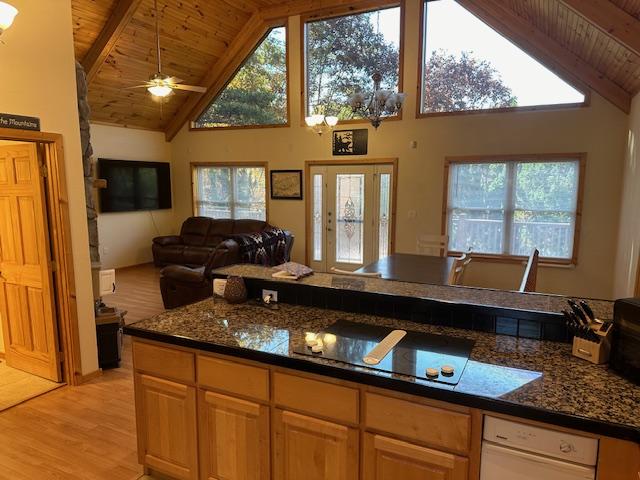 273 N Rhododendron Rd – photo 3
