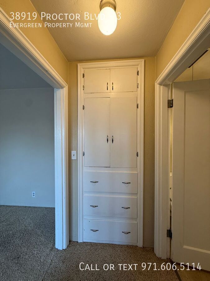 38919 Proctor Blvd – photo 5