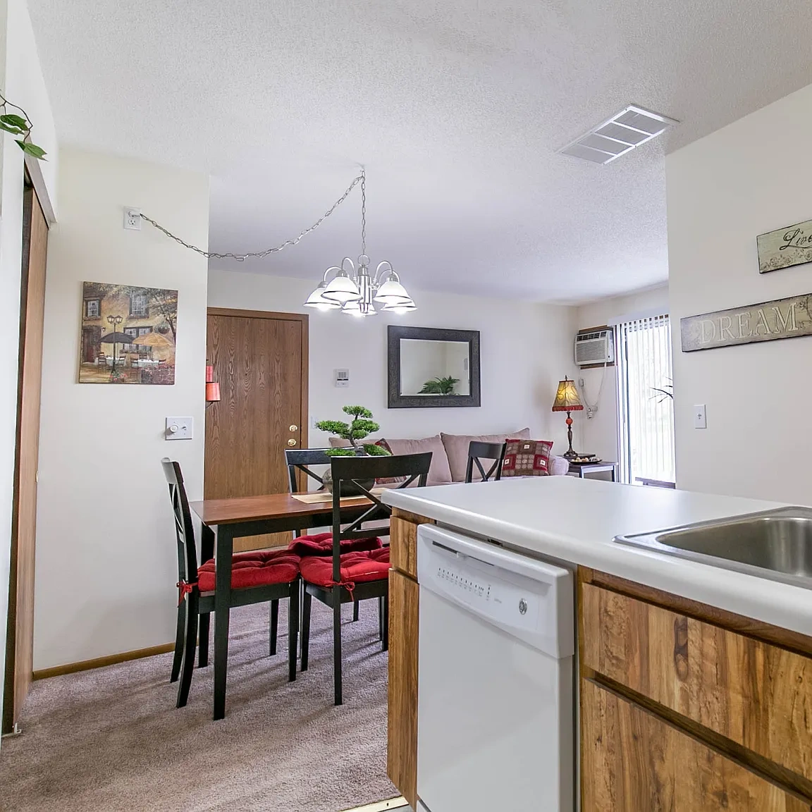 Chesterfield of Maumee – photo 4