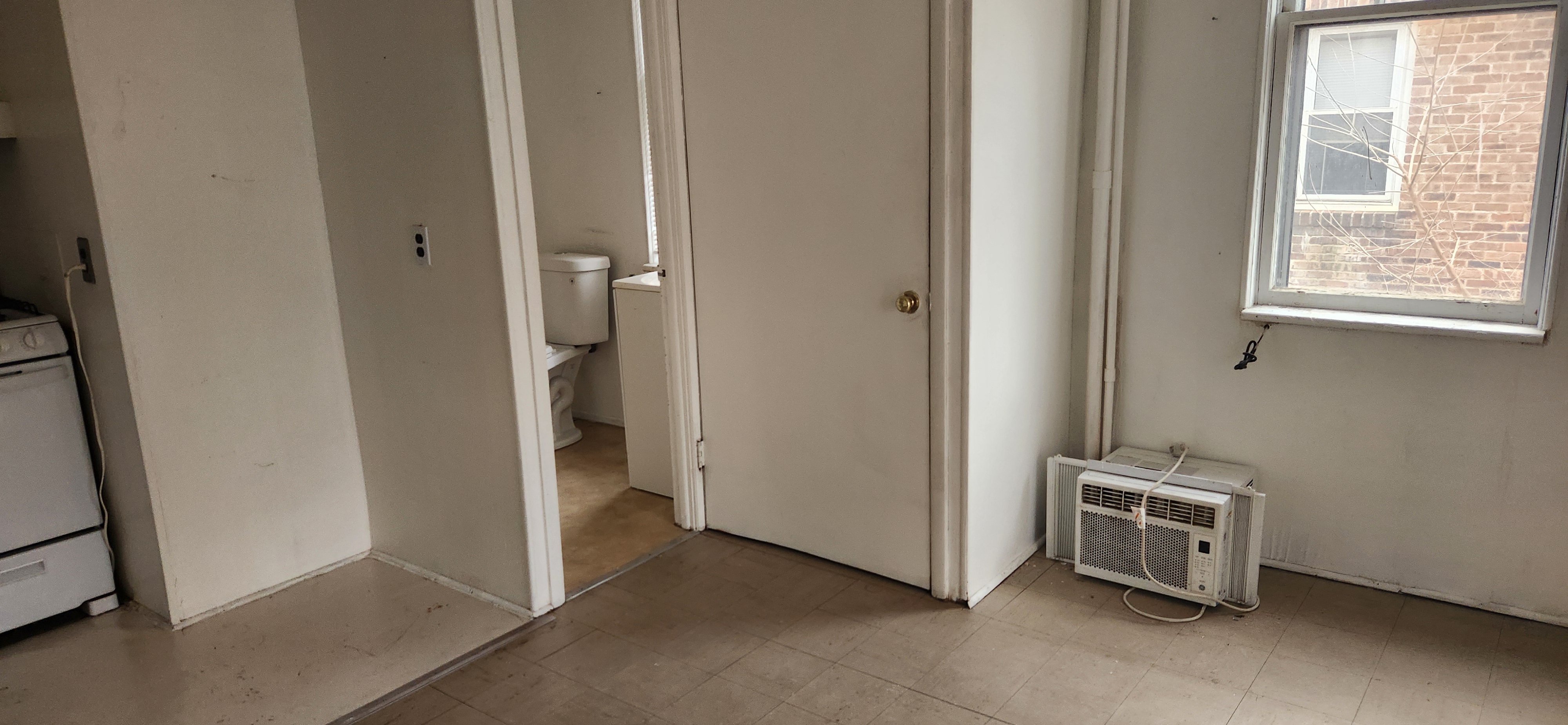 469 Ontario St unit 1 – photo 4