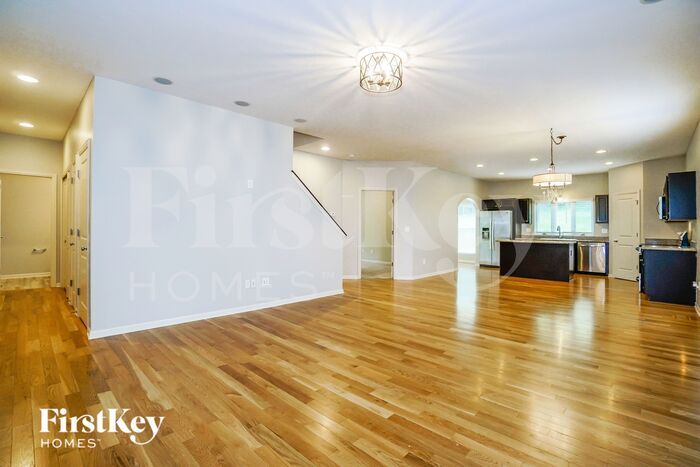 314 S Market St – photo 2