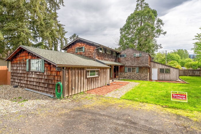 922 1st Ave SW – photo 2
