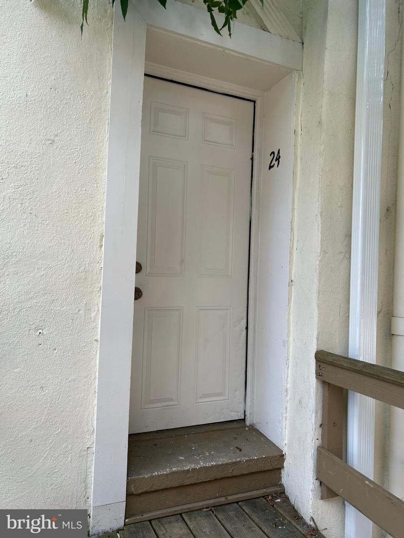 24 High St – photo 2