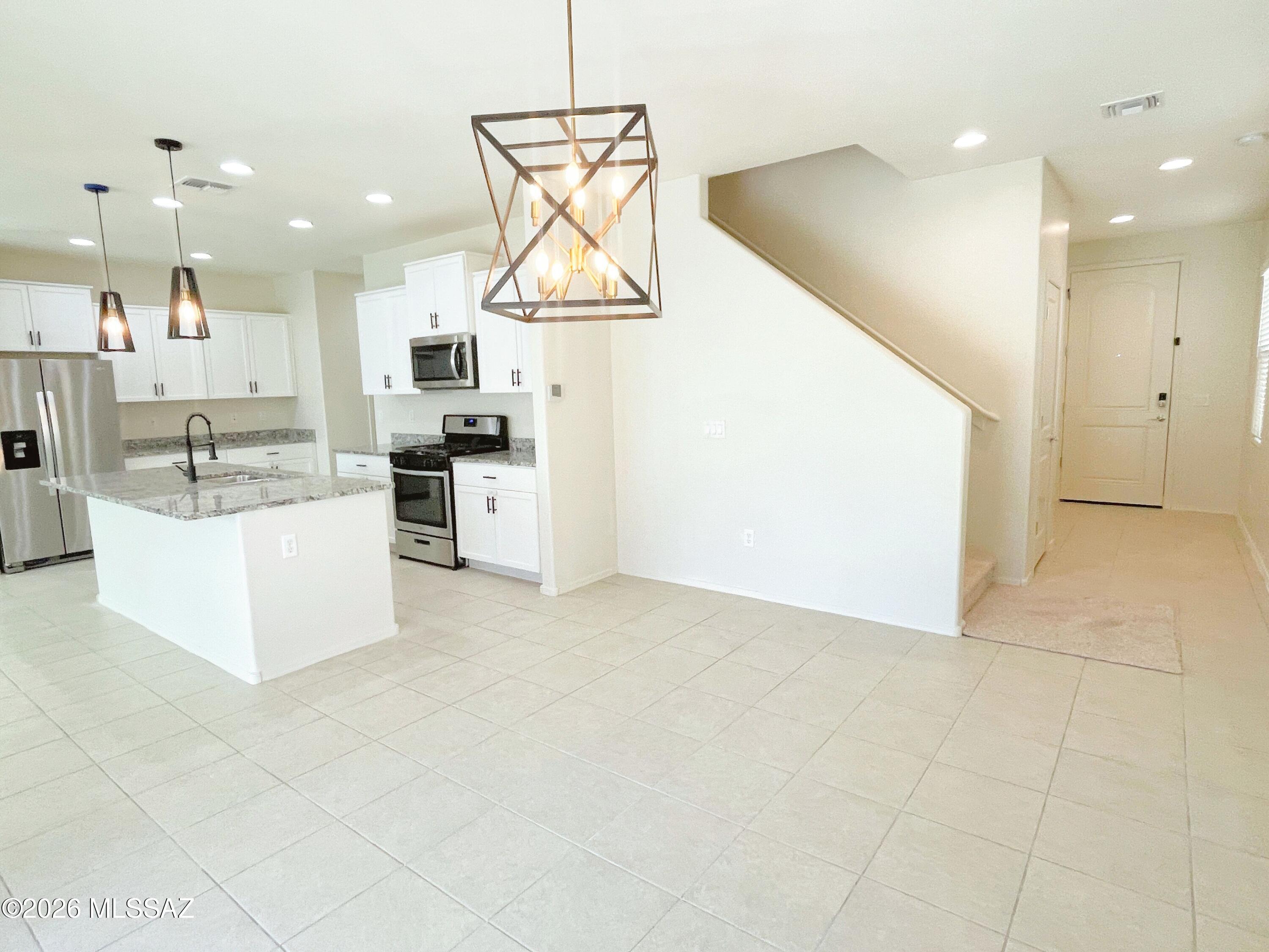 866 E Artesia Pl – photo 5