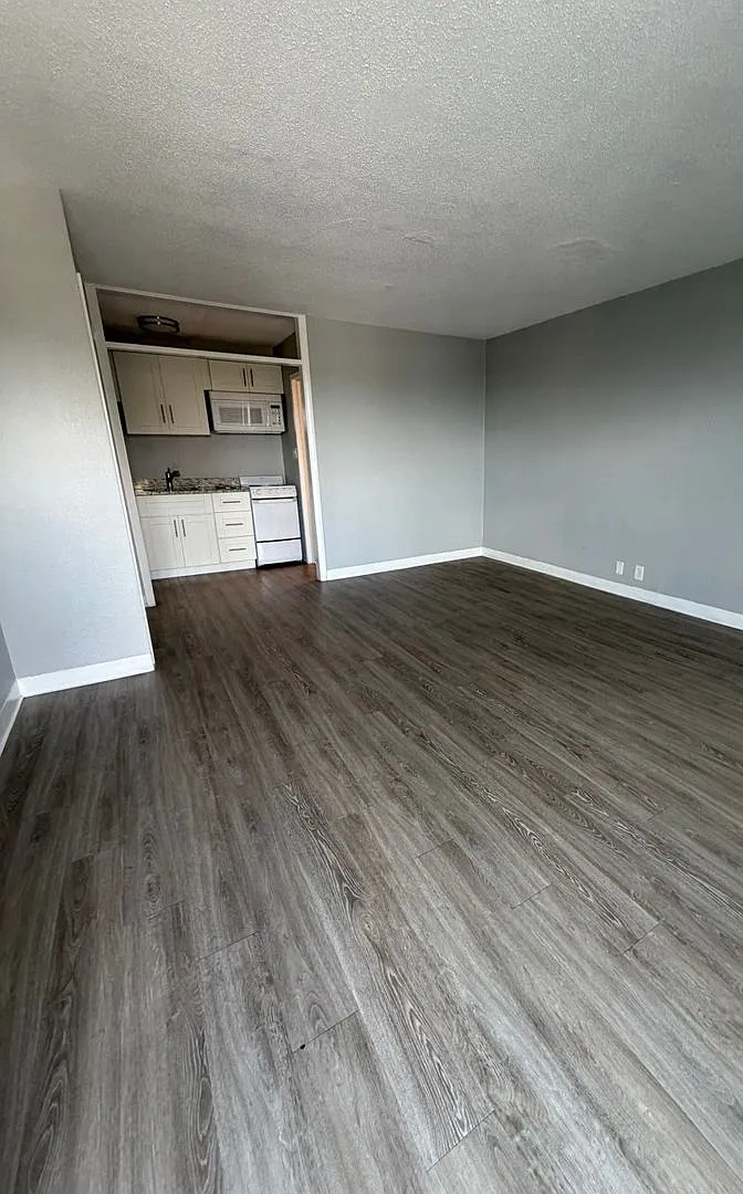 The Flats at Bon Air – photo 1