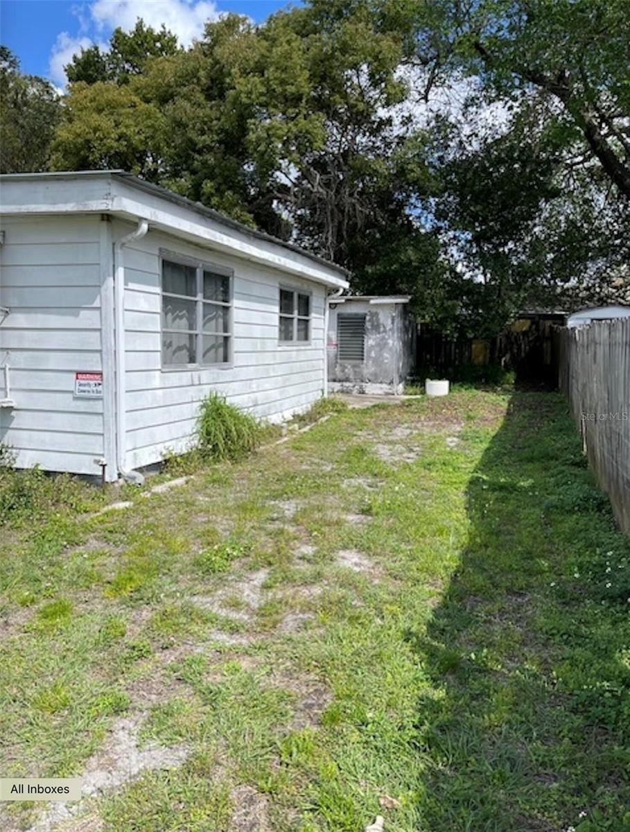 9736 Warrick St – photo 2