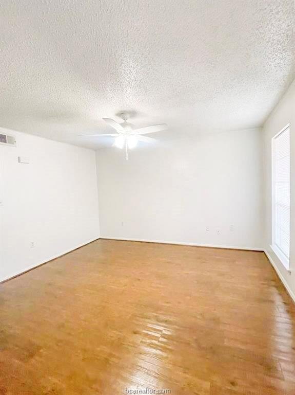 807 E 31st St #10 – photo 4
