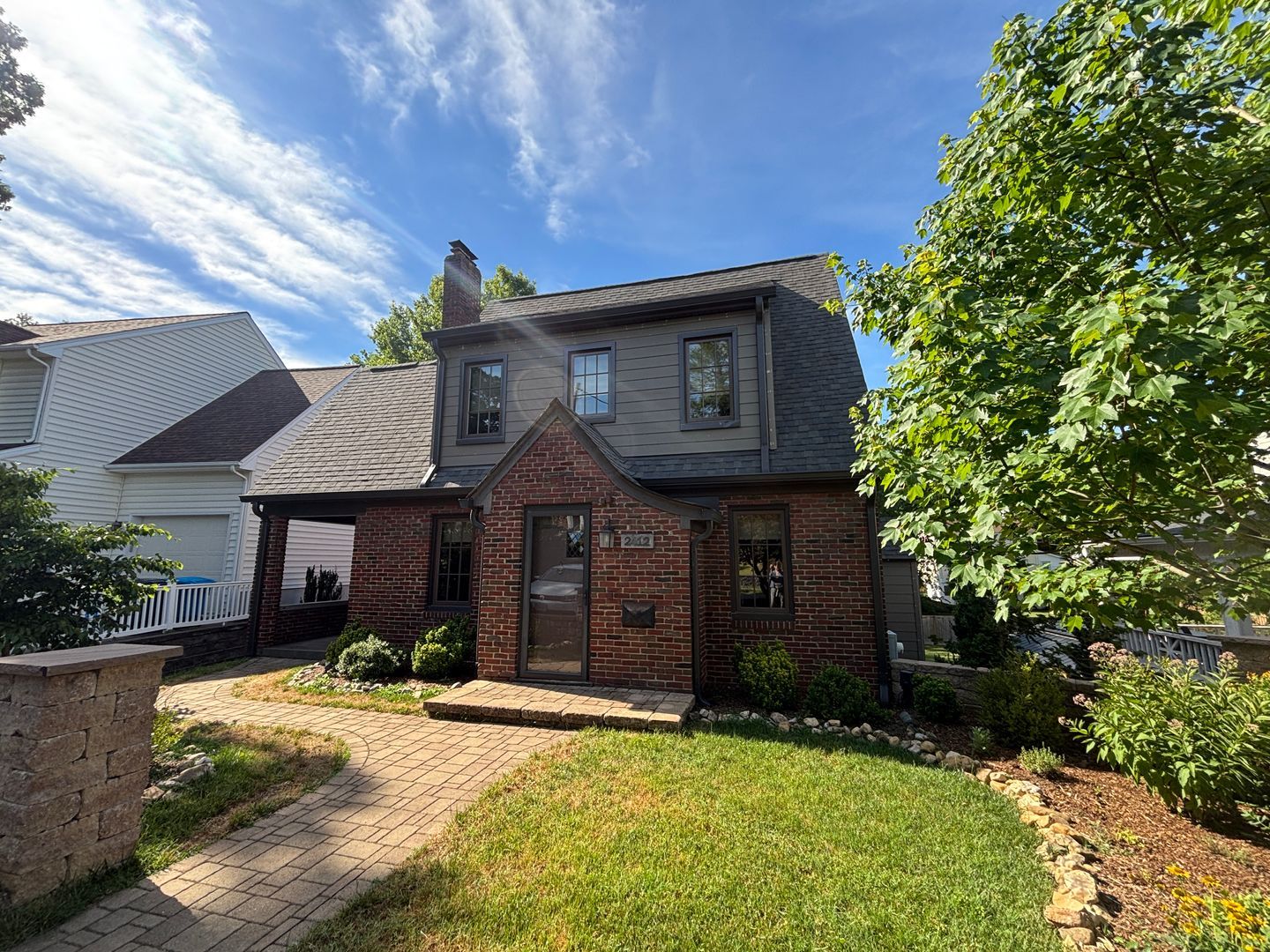2412 Alberta Ave SW – photo 2