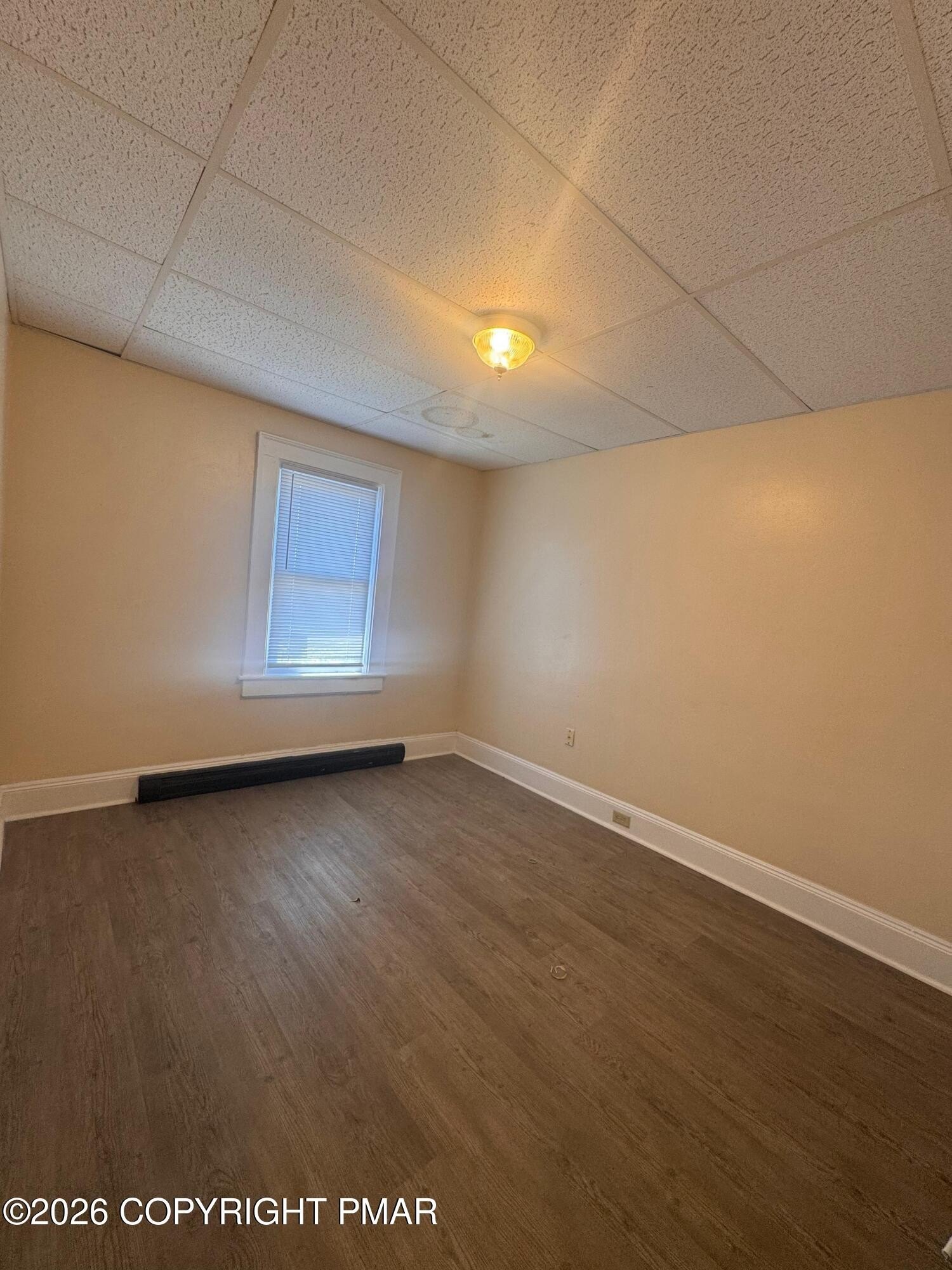 228 Oak St – photo 3