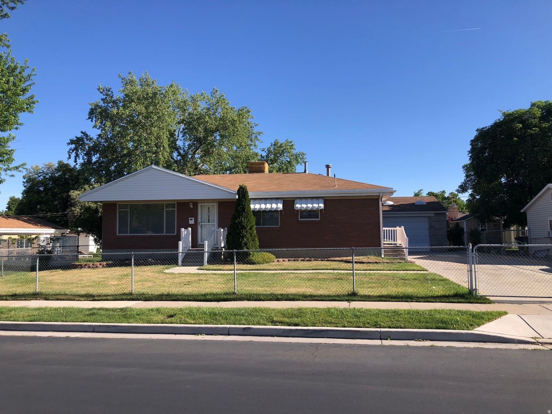 463 E 6360 S – photo 1