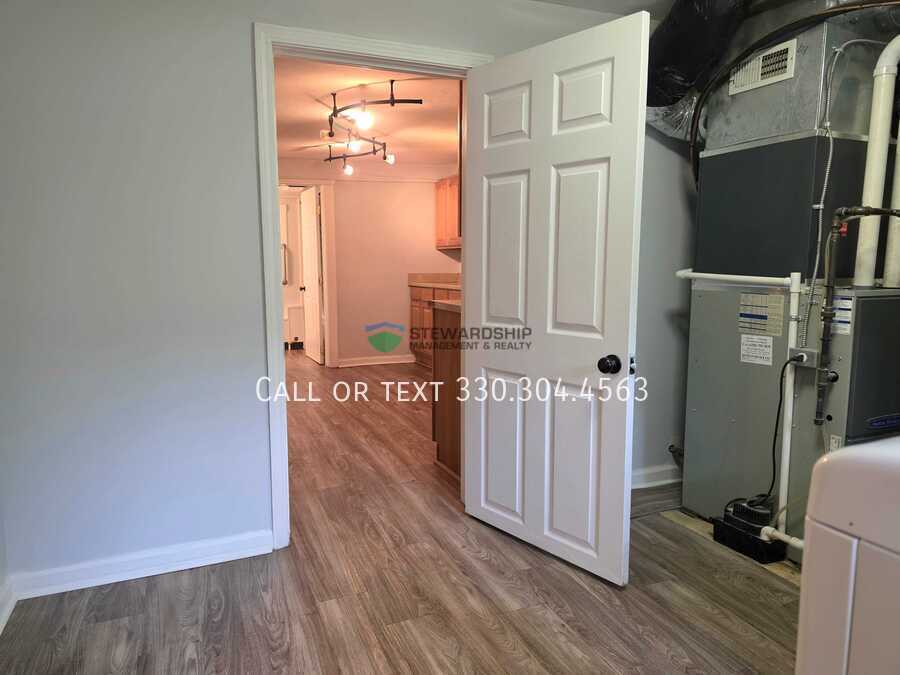 2226 Samuel Ave – photo 5